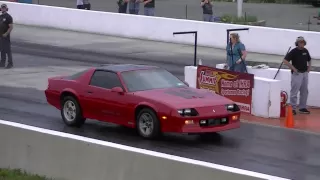 1986 IROC-Z Camaro vs 5.0 Mustang