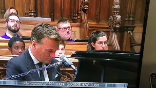 Michael W Smith performs at President H.W. Bush funeral