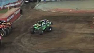 Grave Digger loses a Wheel at Monster Jam International in Sydney, Australia