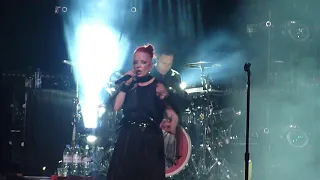 Garbage - Why Do You Love Me (live @ De Oosterpoort Groningen 21.06.2019) 4/7