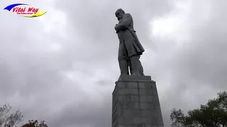 Памятник Т.Г.Шевченко на Монастырском острове в Днепропетровске