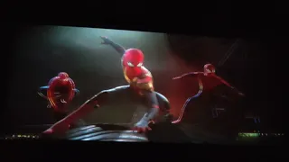 All Spideys Swinging scene theatre Reaction Spiderman - No Way Home