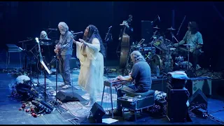 Bobby Weir & Wolf Bros Featuring The Wolfpack - "Looks Like Rain" LIVE at Radio City Music Hall