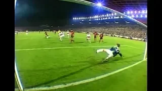 Michael Tarnat muss ins Tor! - Eintracht Frankfurt v. FC Bayern München (Bundesliga, 1999/2000)