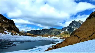 Lake Ingalls, Hiking with Mountain Goats, Alpine Lakes Wilderness Area