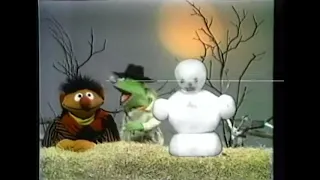 Sesame Street - Lefty sells Ernie a snowman