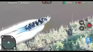 Boat with large number of Russian troops explodes on mine in Dnipro River-Wounded try getting ashore