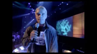 Robbie Williams - Killing Me (live @ Top Of The Pops 1998)