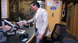 Roberto Palazuelos en la Corneta FM