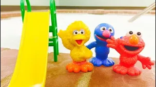 SWIMMING POOL Slide SESAME Street Toys Videos for KIDS!