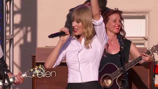 Taylor Swift - You Belong With Me (Live #Ellen 2012)