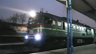 Ivano-Frankivsk, depart hibryd 2M62 with passenger train