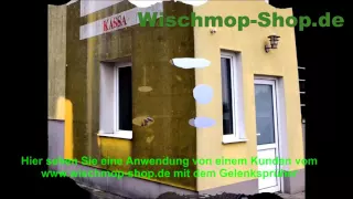 Fasaden Reinigen mit Gelenksprüher und Teleskopstange vom wischmop-shop.de