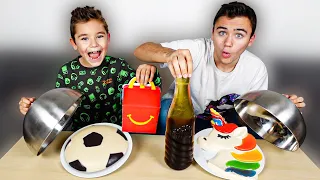 GUMMY FOOD VS REAL FOOD CHALLENGE - McDonald's VS Bonbons Géants !