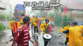 DI BALIK LAYAR ketika tampil hujan hujanan di PLEREAN | New Maong Remas | drumband can macanan