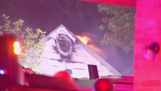 SAFD: Man burned while helping his family escape from house fire