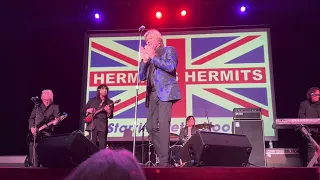 Herman’s Hermits Starring Peter Noone / I’m Into Something Good & (What A) Wonderful World / 2.3.23