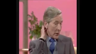 GLORIA HUNNIFORD INTERVIEWS KENNETH WILLIAMS 1983