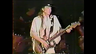 STEVIE RAY VAUGHAN 1982 WAX MUSEUM CLUB PT 1. AMAZING GUITAR RARE PRO SHOT 2 CAMERA SHOOT