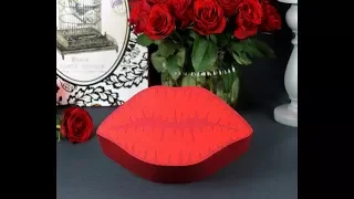 Lips Gift Box Assembly