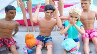 LOL DOLLS & BARBIE Go On Vacation To The Ocean! Barbie Movie