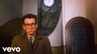 Elvis Costello & The Attractions - I Can't Stand Up For Falling Down