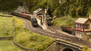 Along Midland Metals - Trains Running on the Yorkshire Dales Model Railway