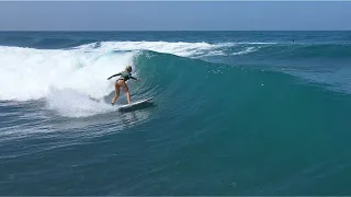 Tatiana, Kanoa & Co Surf Fun Waves In Bali