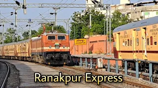 Dadar Bikaner Ranakpur Exp with Electric Traction - Valsad WAP4 Arriving Jodhpur Jn.