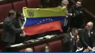 Andrea Delmastro alla Camera: Noi non saremo mai complici di Maduro. Libertà per il Venezuela