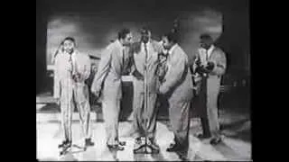 THE CLOVERS. Lovey Dovey.  Live 1954 Appearance.  Great Doo-Wop / R&B Vocal