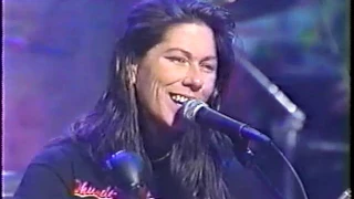 The Breeders "Cannonball" on the Jon Stewart Show 1993