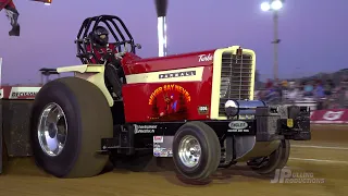 Super Farm Tractors pulling at the 2022 Scheid Diesel Extravaganza! Friday Night