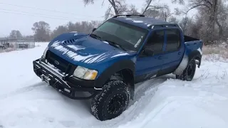 Ditch crawling Ford Sport Trac