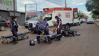 Motociclista tem traumatismo craniano após atingir traseira de caminhonete