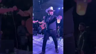 Luis R Conriquez ft Julián Mercado en vivo Cuando te Acuerdes de Mi