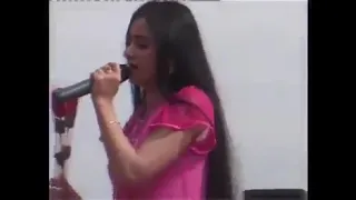 🇹🇯Tajikistan Singer Noziyai Karomatullo Singing Asha Bhosle's 'Dil Cheez Kya Hai' Winning Hearts 💕
