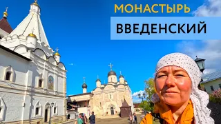 Введенский монастырь все звонят в колокола. Серпухов