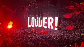 Roger Waters Amsterdam Ziggo Dome 7 April 2023: In The Flesh, Run Like Hell, Déjà Vu, ITtLwRW, Money