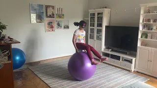 Easyrarity - Bouncing on an exercise ball