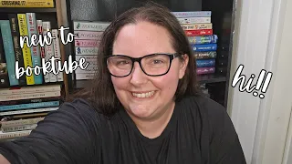 A wild introvert appears | Booktube Newbie Tag!