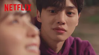 韓ドラあるある - 恋する女性に見惚れる主人公たち | Netflix Japan