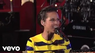 Alicia Keys - New Day (Live on Letterman)