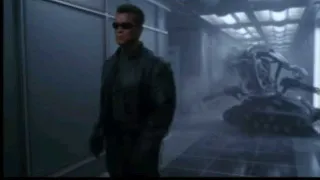 TERMINATOR 3 - T-850 VS(BATHROOM FIGHT)