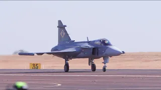 Como é pilotar o Gripen nos céus do Brasil