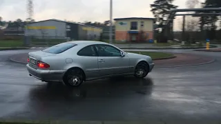 Mercedes W208 CLK230 K Roundabout Drift