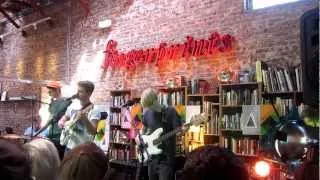 Alt-J (∆)- Something Good (Live @ Fingerprints Music in Long Beach, Ca 9.30.2012