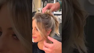 Aprenda a fazer um corte de franja bem simples.