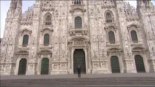 Bocelli canta nel Duomo in una Milano deserta: un abbraccio alle grandi capitali chiuse