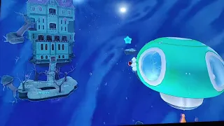 Como orbitan los satélites, caen constantemente alrededor de la tierra. Mario Galaxy